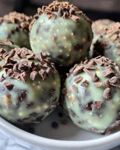 Mint Chocolate Chip Protein Balls Recipe