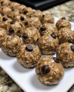 No-Bake Peanut Butter Chocolate Chip Energy Balls
