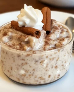 Healthy Cinnamon Roll Overnight Oats