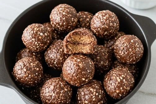 No-Bake Cottage Cheese Chocolate Protein Bites